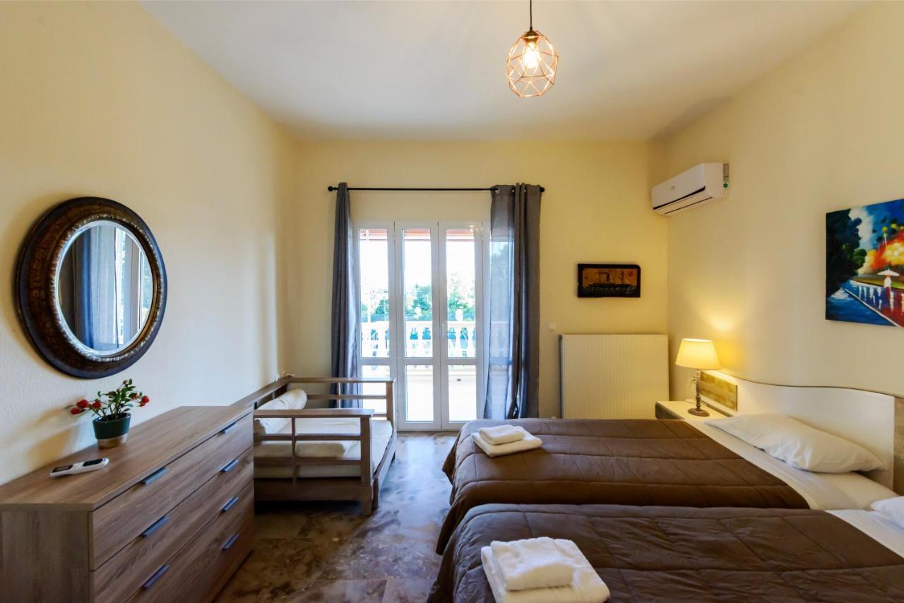Villa Maxim With Private Pool & Tennis Court CChalikounas Buitenkant foto
