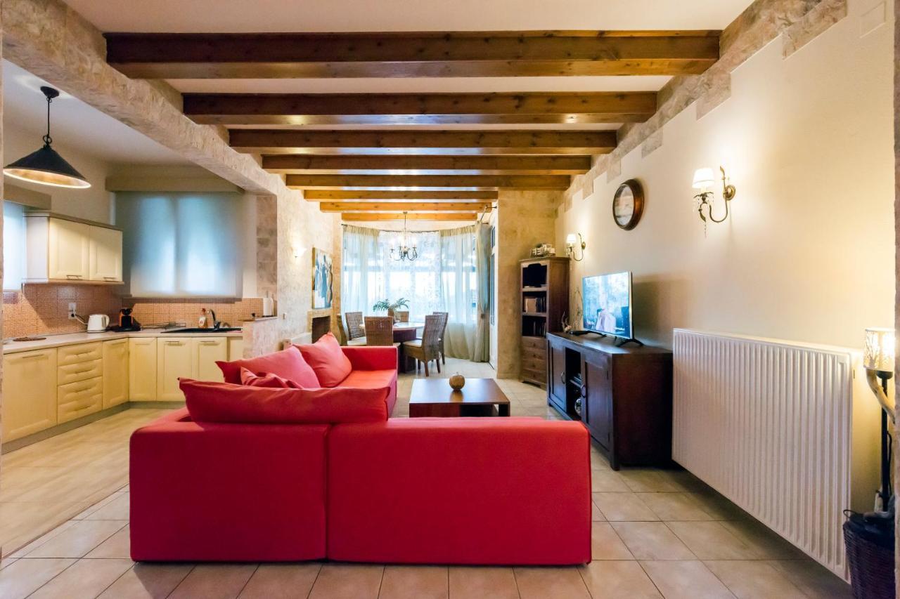 Villa Maxim With Private Pool & Tennis Court CChalikounas Buitenkant foto