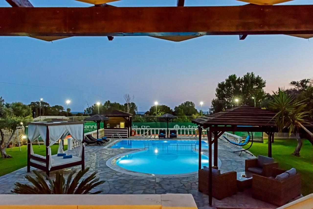 Villa Maxim With Private Pool & Tennis Court CChalikounas Buitenkant foto