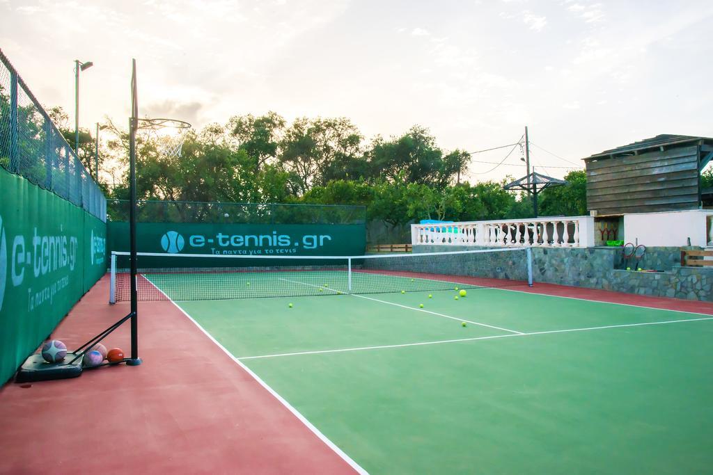 Villa Maxim With Private Pool & Tennis Court CChalikounas Buitenkant foto