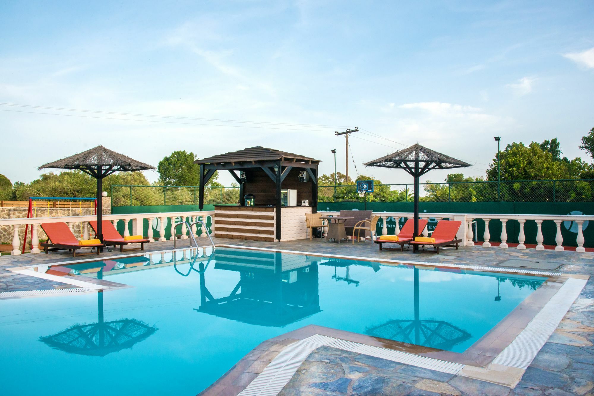 Villa Maxim With Private Pool & Tennis Court CChalikounas Buitenkant foto